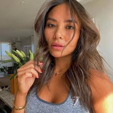 Amelia Davis's Instagram, Twitter & Facebook