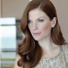 Colleen McGovern (@onesnootyfox)