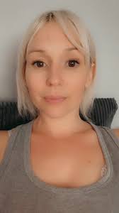 Hi I'm Laura, I'm 41 and addicted to playing rust 😂😂😂 Need new members 