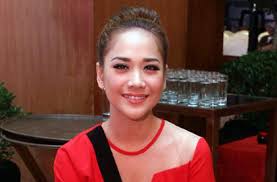 Mtv single terbaru dari bcl wanita terbahagiadirected by: Bunga Citra Lestari Ungkap Makna Di Balik Single Wanita Terbahagia