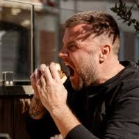 30+ "Thomas Sas" profiles