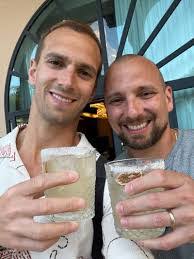 Alayna Alexander's Instagram, Twitter & Facebook