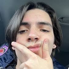 Levi Vasquez (@levis_long_sleeve_comfyjackets) • Threads, Say more