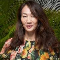 Jennifer Leppla's Instagram, Twitter & Facebook