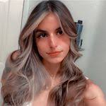 Lacey Roe's Instagram, Twitter & Facebook