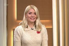 Stacey solomon has one perfect set of chompers. Stacey Solomon Admits Reason For Veneers After Pregnancy Left Her With Black And Yellow Teeth Manchester Evening News