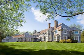 63 East Field Drive Bedford Ny Trulia Traditional Home Exteriors Traditional Exterior House Exterior