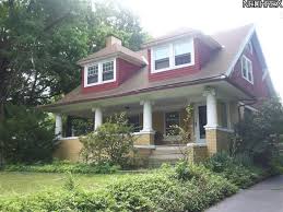 3186 Oak Rd Cleveland Heights Oh 44118 Movoto Cleveland Heights Bungalow Style Craftsman House