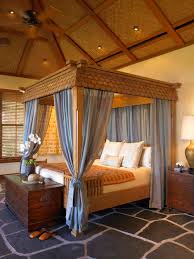 Canopy beds have a whimsical quality to them that adds a romantic element to a bedroom. Canopy Bed Ideas That Delight Your Room