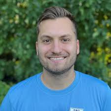 𝐍𝐢𝐜𝐨𝐥𝐚𝐬 𝐖𝐞𝐛𝐞𝐫 𝐯𝐨𝐦 𝐓𝐒𝐕 𝐌ü𝐧𝐧𝐞𝐫𝐬𝐭𝐚𝐝𝐭 𝐢𝐦  𝐠𝐫𝐨ß𝐞𝐧 𝐒𝐭𝐞𝐢𝐥𝐩𝐚𝐬𝐬-𝐈𝐧𝐭𝐞𝐫𝐯𝐢𝐞𝐰 Der 29-Jährige ist der  Kapitän der Lauerstadt-Elf, aber aktuell nach einem Kreuzbandriss nicht  einsatzfähig. Kein Grund zum Jammern ...