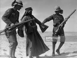 صور رائعة تنشر لاول مرة و هي عن الشرطة العراقية و سياراتها المزودة بالرشاش اثناء قيامها بالبحث عن المهربين في الصحراء و القبض عليهم ا baghdad mesopotamia iraq