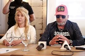 Krzysztof rutkowski (60 l.) i maja rutkowska (wcześniej plich) są ze sobą już osiem lat. Krzysztof Rutkowski Zaangazowal Sie W Sprawe Zastrzelenia Konia Postrzelenie Zwierzecia Bylo Wypadkiem Na Polowaniu Poznan Nasze Miasto