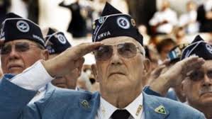Obama preside el día de los veteranos en el portaaviones que dio sepultura a bin laden. El Dia De Los Veteranos Cual Es Su Significado Estilo De Vida Univision