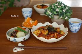 切って 混ぜるだけで絶品 サーモンポキ丼 と 冬野菜の塩煮 栄養士ママそっち の簡単美味しいサイクル献立 丼 副菜 冷たい料理