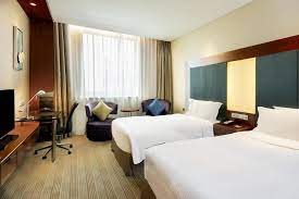 1998 the holiday inn shanghai pudong (shanghai pudong jiari dajiudian) is located in the lujiazui financial district and is within easy reach of metro lines 2, 4 and 6. Holiday Inn Shanghai Pudong An Ihg Hotel Shanghai Aktualisierte Preise Fur 2021