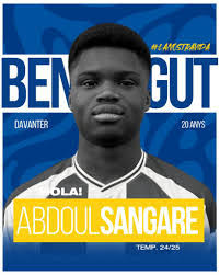 Laura Heras's Instagram, Twitter & Facebook