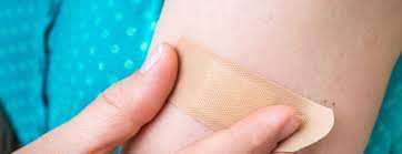 After cleaning the wound and applying petroleum jelly or a similar ointment, cover the skin with an adhesive bandage. Everyday Cuts And Scrapes How To Prevent Scarring Johns Hopkins Medicine