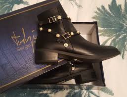 Un jour j'ai pensé que ça serait trop cool d'avoir des shoes très années 60. Bottes Femme Babou