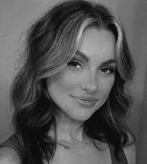 Hannah Grimsley's Instagram, Twitter & Facebook