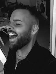 Hola! We are looking for a skilled and enthusiastic waiter to join Barramon  Sommerro, a restaurant specializing in authentic pintxos 🇪🇸  Qualifications: * Previous experience as a waiter is a plus. *