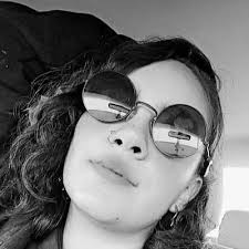 Veronica Vallejo (@vallejo_93V)