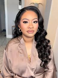 Hi Everyone 🤍 My name is Madelina, I'm a local Makeup Artist here in San  Antonio & surrounding areas. I have 14 years of experience loving what I  do! I'd love to