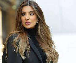 Kuwaiti Woman Arabian Beauty Women Blonde Hair Girl Girl Hair Colors