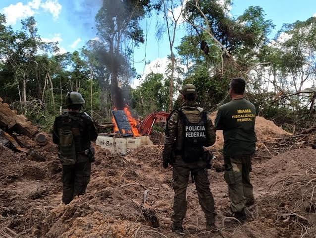 PF e Ex&eacute;rcito deflagram opera&ccedil;&otilde;es conjuntas para combater o garimpo ilegal na Terra Ind&iacute;gena SARAR&Eacute; e crimes transfronteiri&ccedil;os - Primeira Hora