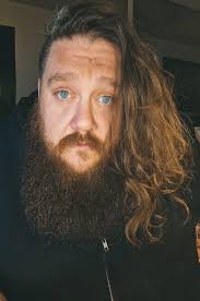 Letting it grow the past few months has been fun. : r/beards