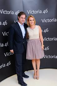 Prezentatoare a spus ca cel mai afectat a fost sotul ei, alexandre eram. Andreea Esca L A Despartit Pe Sotul Ei De Iubita Lui Cum L A Urmarit