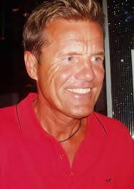 Starting from 1978, dieter bohlen tried his hand as a soloist in the monza and sunday bands, wrote songs for katya ebstein, roland kaiser, bernd kluver, bernhard brink. Datei Dieter Bohlen Jpg Wikipedia