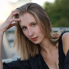 Life Under My Skin, Program