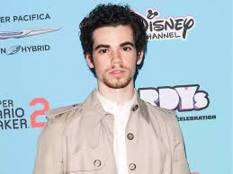 Thicke robin grave alan son father daughter mia late julian wstale children visits blessings count gerard butler death. Cameron Boyce Disney Channel Star Cameron Boyce Dies Aged 20 Disney Channel