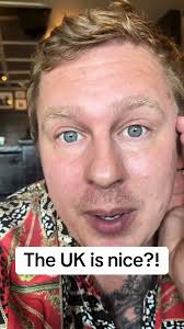 Everyone seems a little too friendly… what is going on… #jonnyvelvet  #england