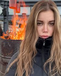 So happy to be out in the mountains with these humans right here!!!  #friendshipgoals 🏂🗻🏔️🥳