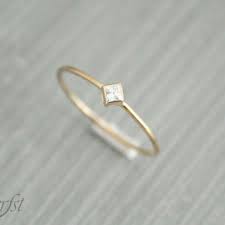 Jewellery Stores Edmonton Her Jewellery Box Big Among Price Of Diamond Jewellery Set Your Jewelry Stor Gold Engagement Rings Unique Rings Diamond Wedding Rings