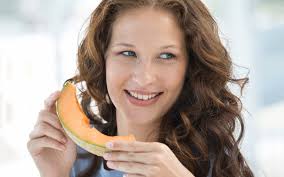 Anguria e melone, gli spezzafame estivi che fanno bene alla pelle e alla  linea