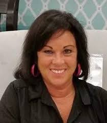 Deborah Halstead's Instagram, Twitter & Facebook