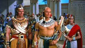 Ingraham (novel pillar of fire) a.e. Charlton Heston And Yul Brynner In The Ten Commandments 1956 The 10 Commandments Movie Yul Brynner Ten Commandments