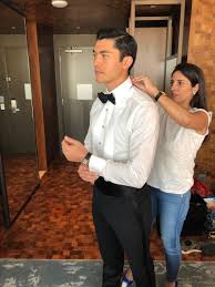 Golding went from playing a romantic lead to fighting as a g.i. Crazy Rich Asians Star Henry Golding S Photo Diary From The Film S Los Angeles Premiere Vogue