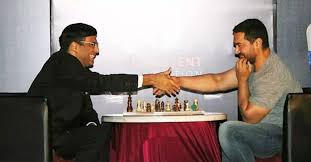 Viswanathan anand is an indian chess grandmaster and the current world chess champion. Aamir Khan And Viswanathan Anand To Face Off In A Chess Match For Covid 19 Relief