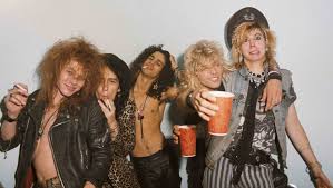 When they signed to geffen records in 1986. Guns N Roses Drummer Steven Adler Soll Sich Selbst In Den Bauch Gestochen Haben
