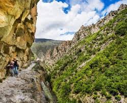 Le plus beau et célèbre circuit de corse, le gr20, est réservé aux randonneurs expérimentés. Top 5 Des Randonnees Pedestres Tourisme Pyrenees Orientales Top 5 Des Randonnees Pedestres Pyrenees Orientales