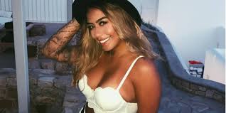 Neymar's sister has confirmed she is in a relationship with the 'new neymar'. Neymar Scores And Sister Dislocates Shoulder Q Costa Rica