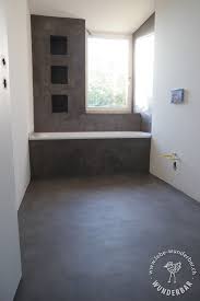 Wird sie gut gemacht, muss sie glücklicherweise nicht allzu häufig durchgeführt werden. Haussanierung Mineralischer Wand Bodenbelag Wohnung Renovierung Design Fussboden Bodenbelag Bad