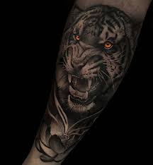 Cool Tattoo Ideas For Men And Women The Wild Tattoo Design Pictures 2019 Tiger Tattoo Sleeve Tiger Tattoo Japanese Tiger Tattoo