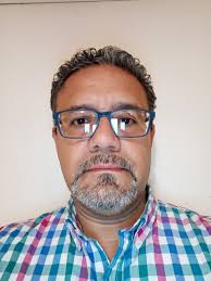 Dr. Ignacio Benavente Torres Abogado, comerciante, defensor de Derechos  Humano, filántropo y activista Social. Premio Internacional de Liderazgo  otorgado por el Salón de la fama Latinoamérica Embajador Mundial de la Paz  otorgado