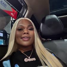 Queen Key's Instagram, Twitter & Facebook