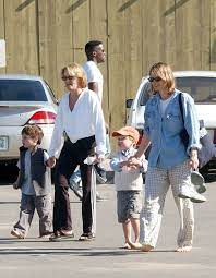 Elle a remporté l'oscar de la meilleure actrice à deux reprises, pour « les accusés. Jodie Foster Et Cydney Bernard 10 Celebres Couples Gays Qui N Ont Pas Peur De S Afficher Elle