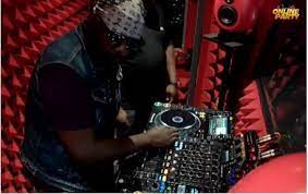 Você pode filtrar os resultados por sistema operacional, licença, downloads, data e nota. Download Mp3 Kabza De Small Dj Maphorisa Quarantine Mix Mp3